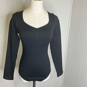 OQQ Womens Large Bodysuit Black Long Sleeves Sweetheart Neckline  Stretch NWOT